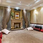 Hotel Luxe Manor Near Delhi Airport