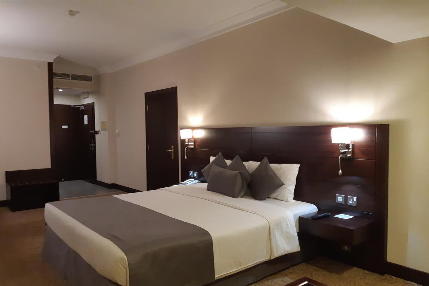 Luxe Manor Near Delhi Airport New Delhi